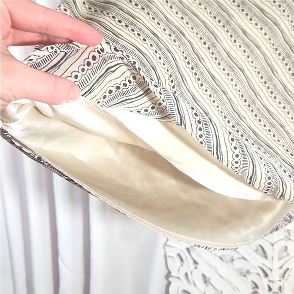 Silk Business Blouse in Tan and Black with silk liner in Size 12 by Worthington - Picture 4 of 7